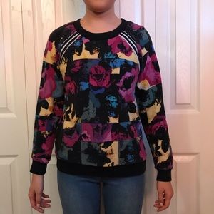 🌟4 for $20 Nicole Miller crewneck sweater